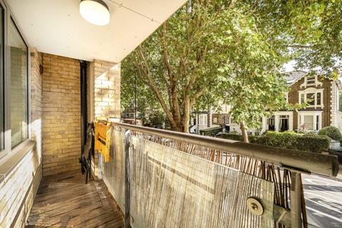 undefined, Chiswick High Road, London W4