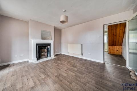 2 bedroom end of terrace house for sale, Station Road, Purton, Swindon, SN5