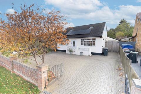 2 bedroom detached bungalow for sale, Doddington Road, Wellingborough
