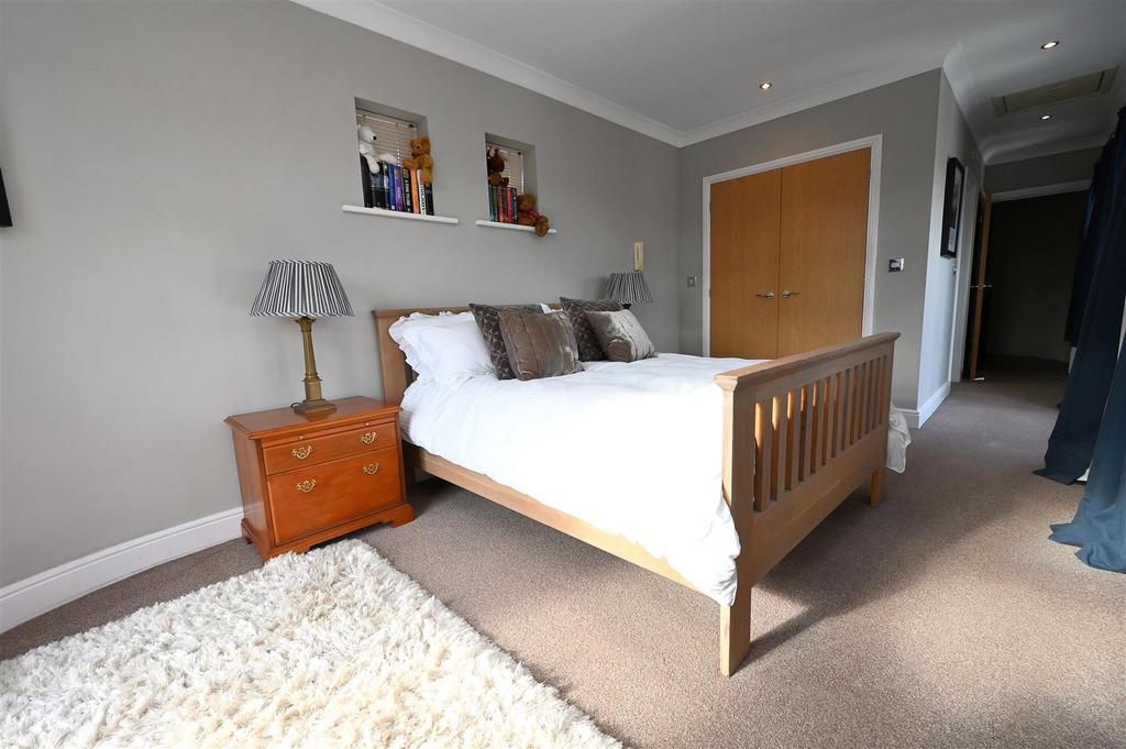 Bedroom1.3.JPG