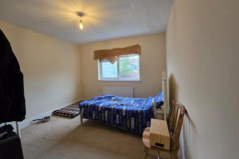 31 Renters Avenue, London, NW4 3QY