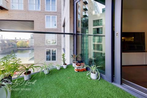 2 bedroom apartment for sale, Baltimore Wharf, London E14