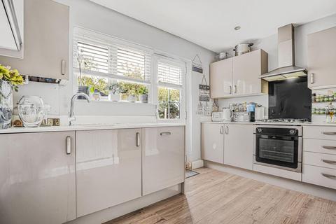 undefined, Merridene, Grange Park, N21
