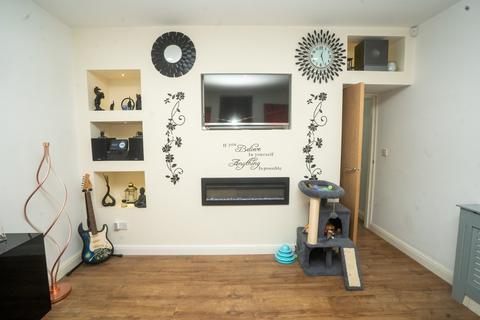 2 bedroom flat for sale, Carr Road, Thornton-Cleveleys FY5
