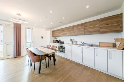 3 bedroom apartment to rent, Marner Point, Jefferson Plaza, Bromley-by-bow, E3