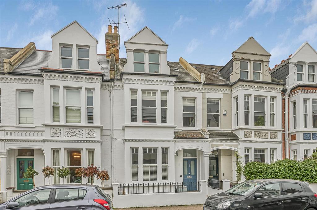 James Anderson - Chelverton Road London SW15 1 RW