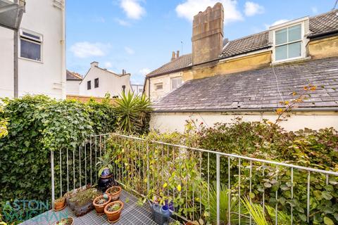 undefined, Rock Street, Brighton BN2