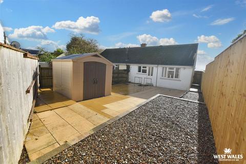 1 bedroom semi-detached house for sale, Heywood Court, Tenby