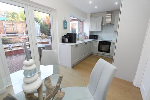 undefined, Gayfield Avenue, Brierley Hill DY5