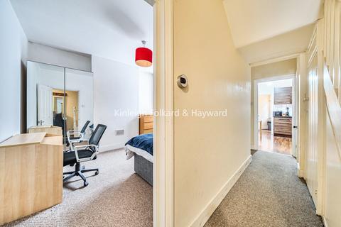 undefined, Queens Row, Walworth, London, SE17