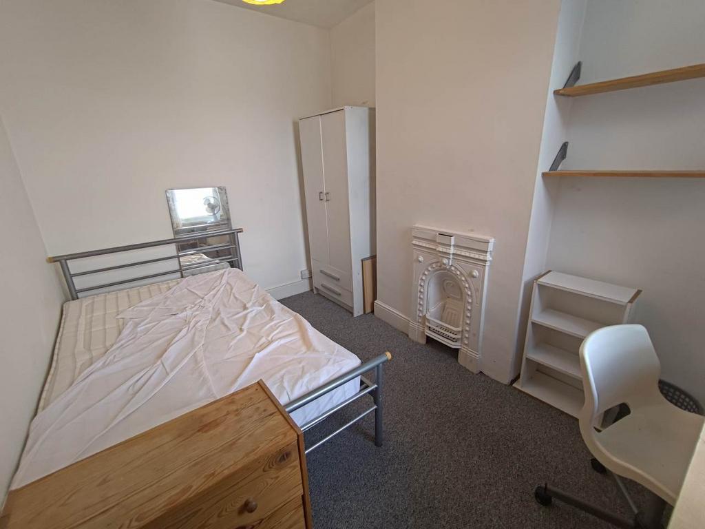 First floor middle b