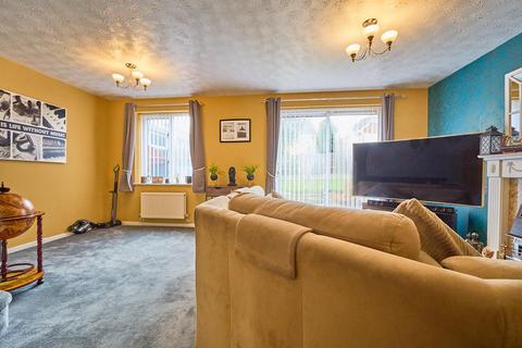 3 bedroom semi-detached house for sale, Hogarth Close, Hinckley