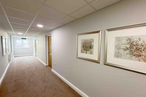 1 bedroom flat to rent, Birch Court, SA6 6HU
