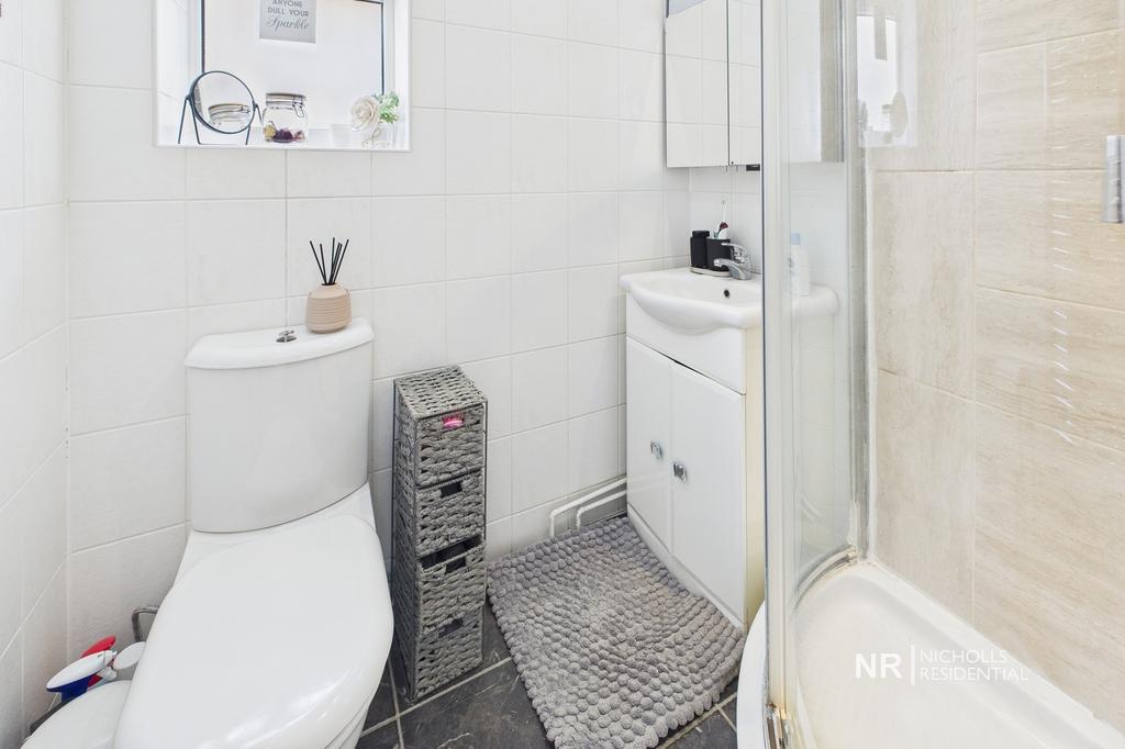 En-suite Shower Room 3
