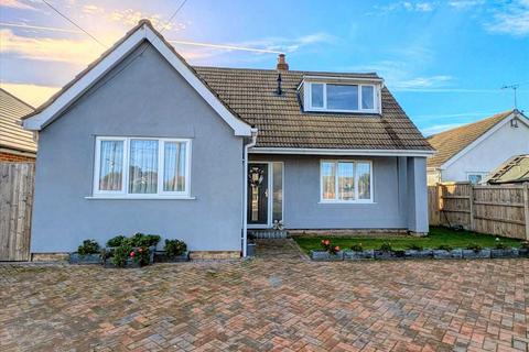 4 bedroom detached house for sale, St Osyth CO16