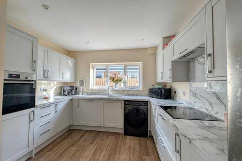 4 bedroom detached house for sale, St Osyth CO16