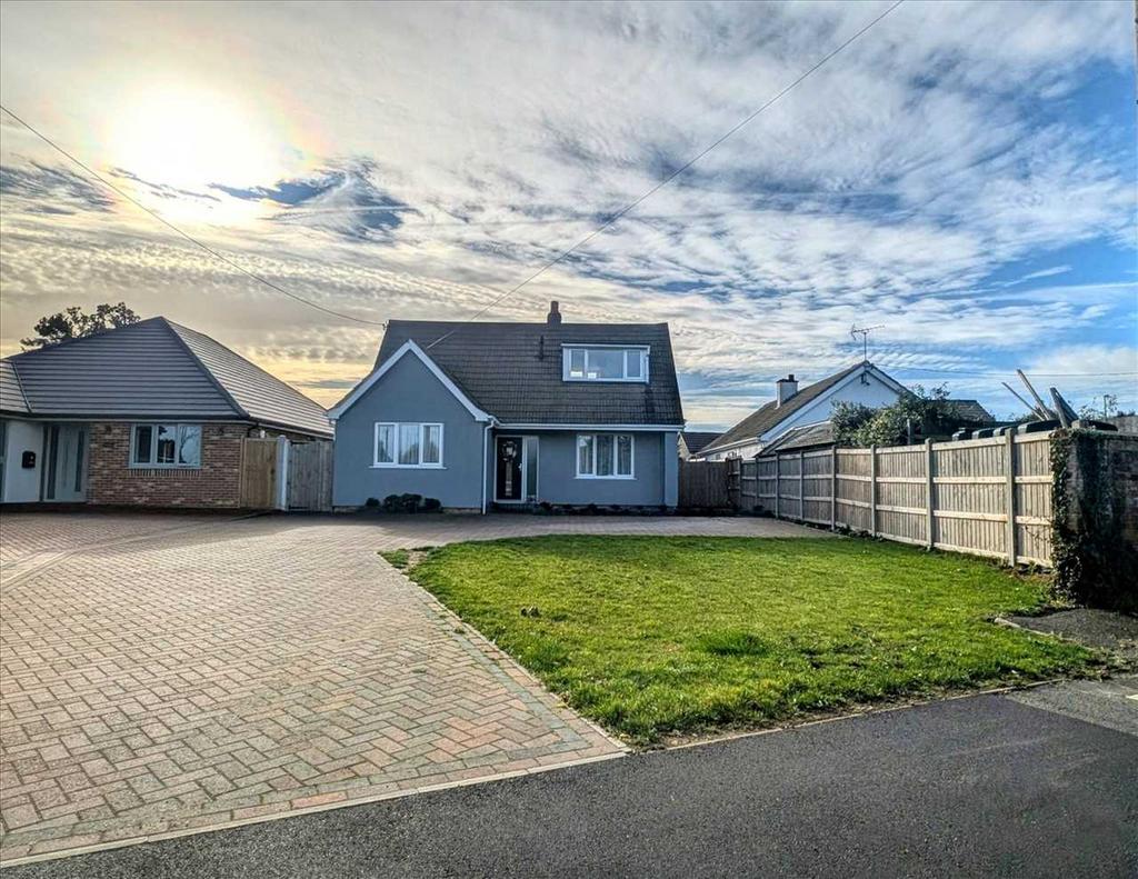 Front / Driveway
