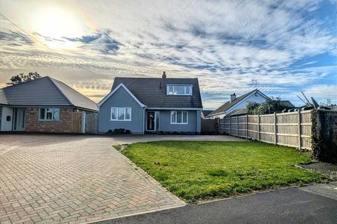 4 bedroom detached house for sale, St Osyth CO16