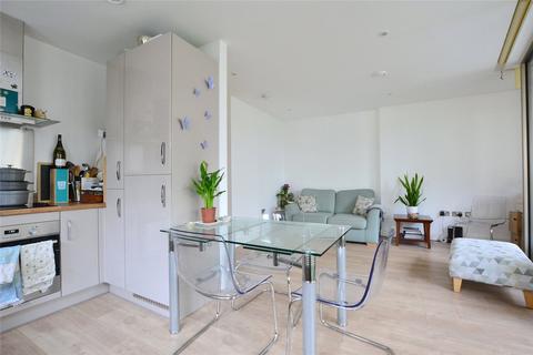 2 bedroom apartment to rent, Bessemer Place, London, SE10