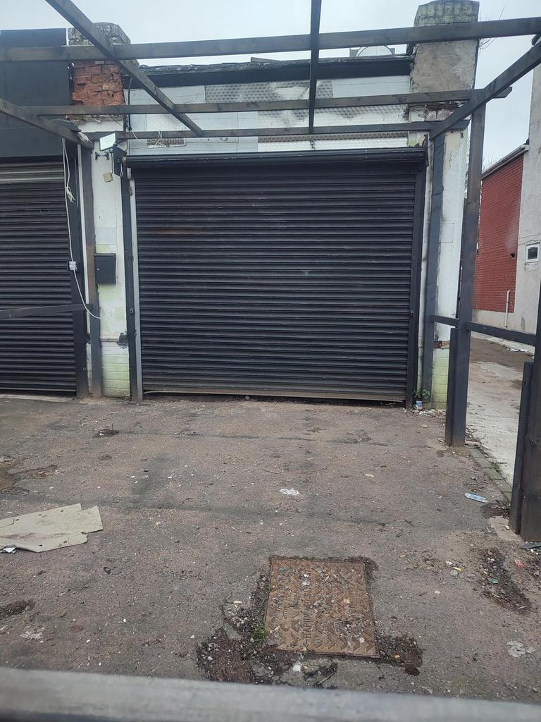 Stratford road sparkhill shop to let prime locati