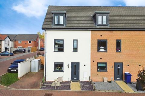 4 bedroom townhouse for sale, Cherry Paddocks, Cherry Willingham LN3