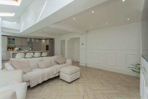 4 bedroom semi-detached house for sale, Standfield Drive, Boothstown, Worsley, Manchester, M28 1WB