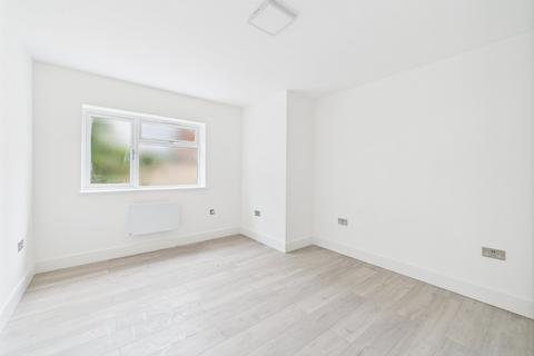 undefined, Shelson Avenue, Feltham, Middlesex, TW13