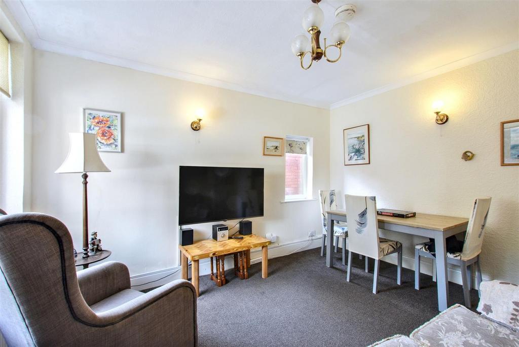 Dining Room 2.jpeg