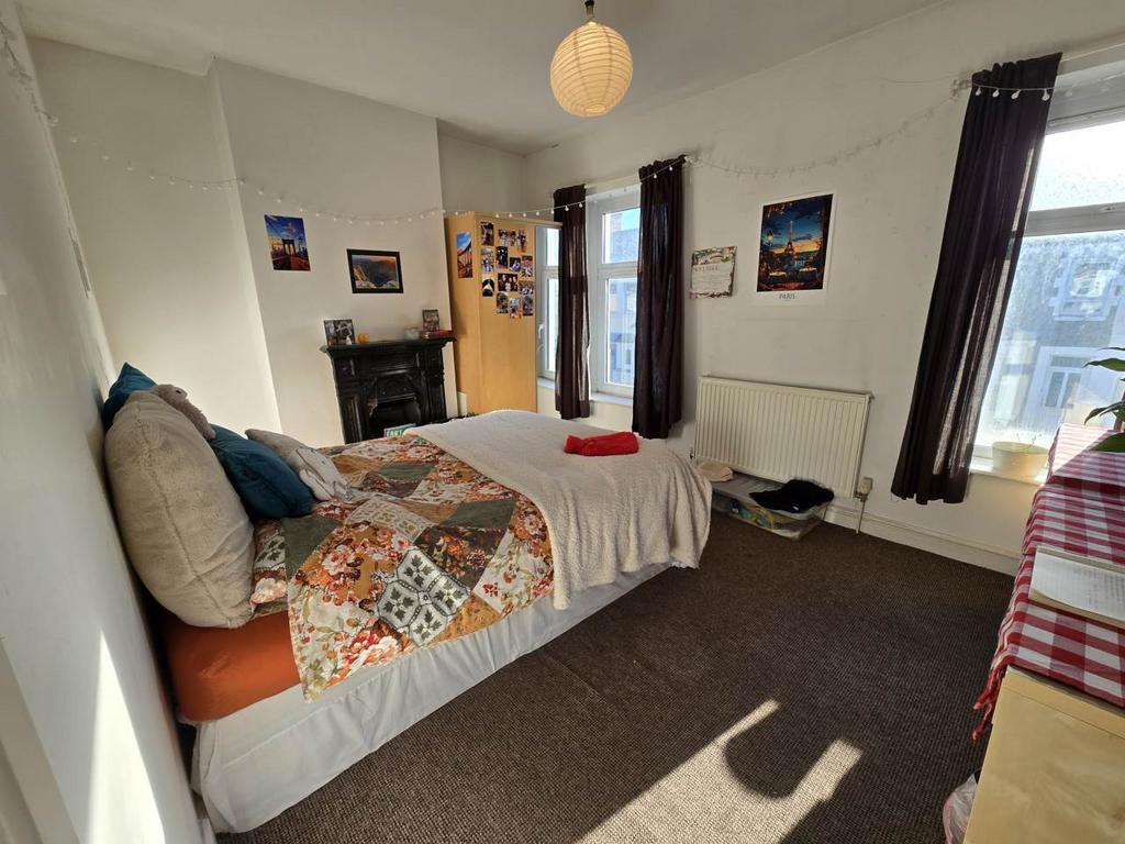 First floor front be