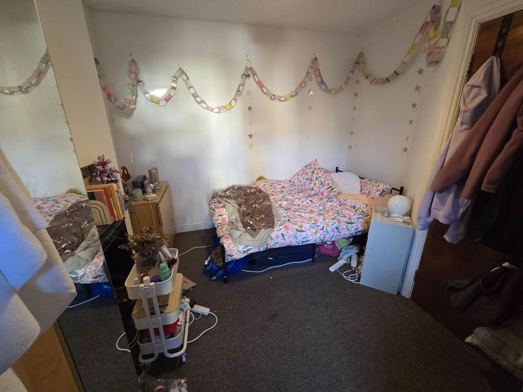 First floor middle b