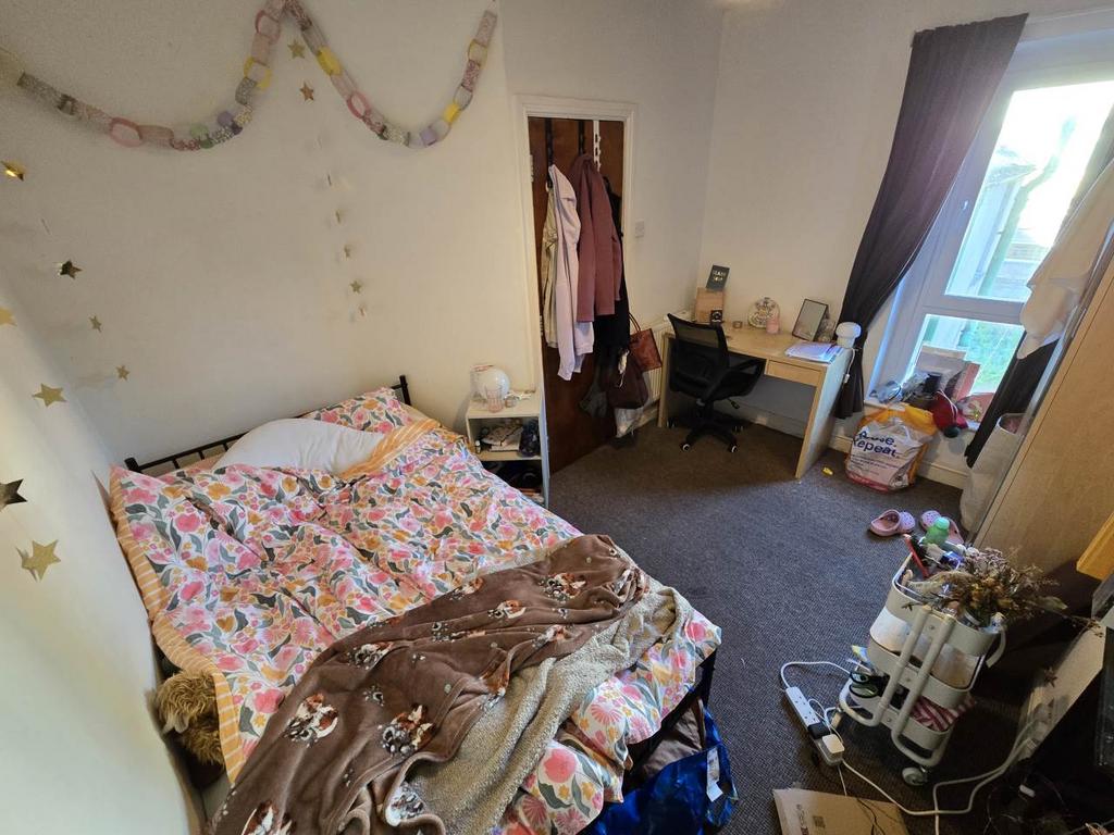 First floor middle b