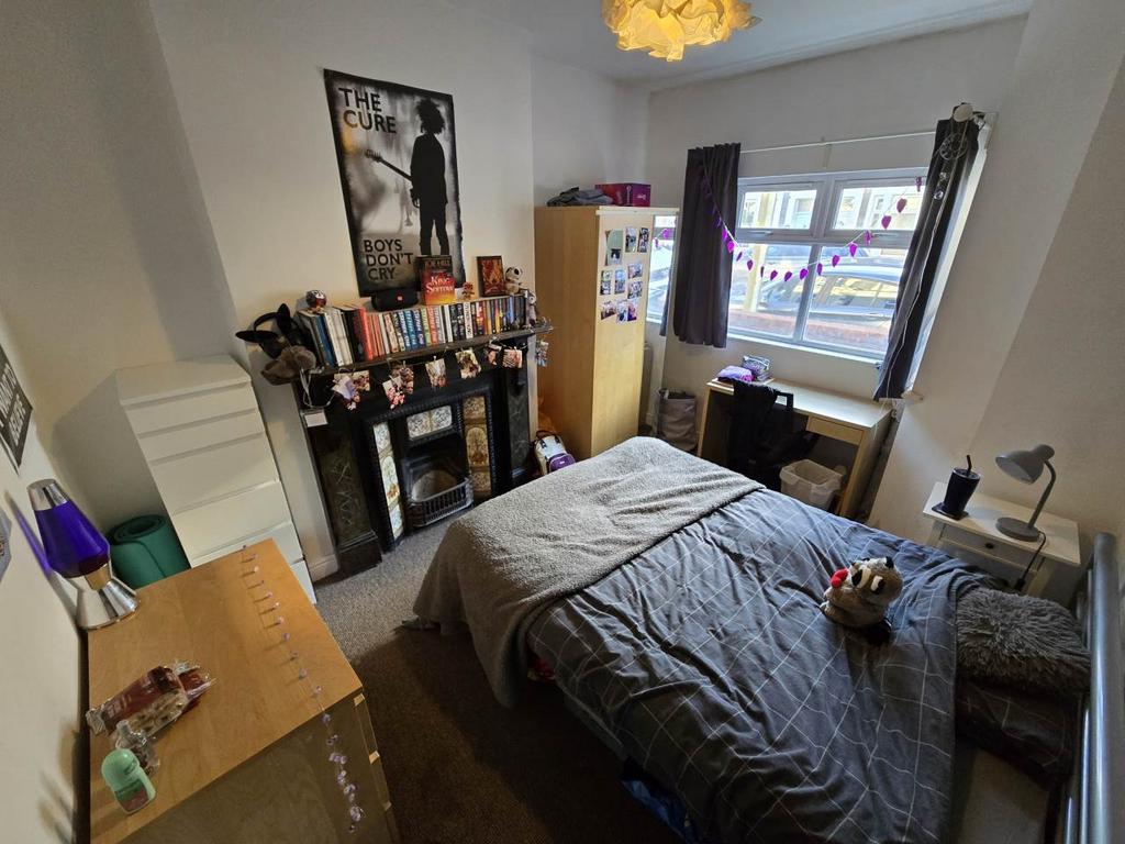 Ground floor front b