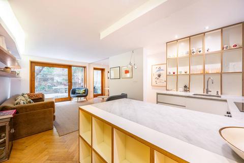 2 bedroom flat to rent, St Lawrence Terrace, North Kensington, London, W10