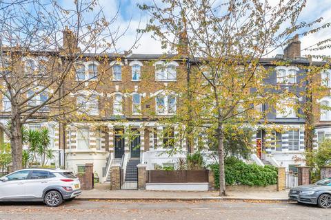 2 bedroom flat to rent, St Lawrence Terrace, North Kensington, London, W10