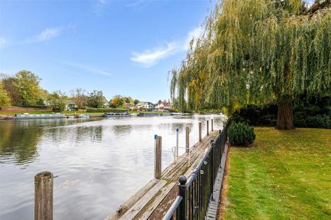 4 bedroom detached house for sale, Chauntry Road, Maidenhead, Berkshire, SL6
