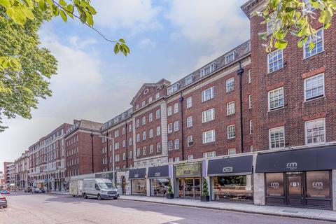 Fulham Road, Chelsea, London, SW3
