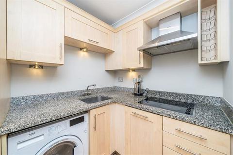 1 bedroom flat to rent, Kew Gardens Road, Kew TW9