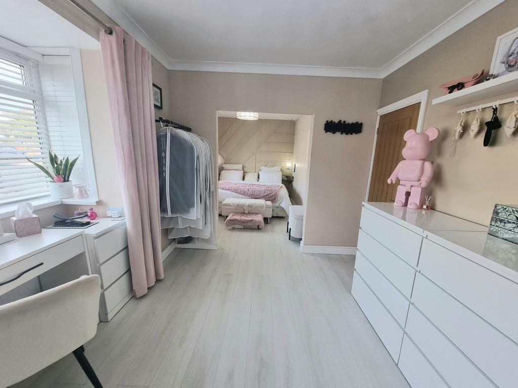 Dressing area