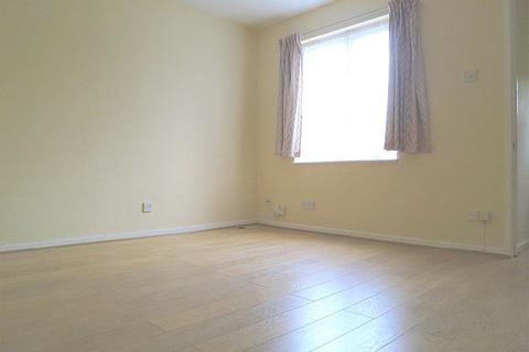 undefined, Lowdell Close, Yiewsley, West Drayton