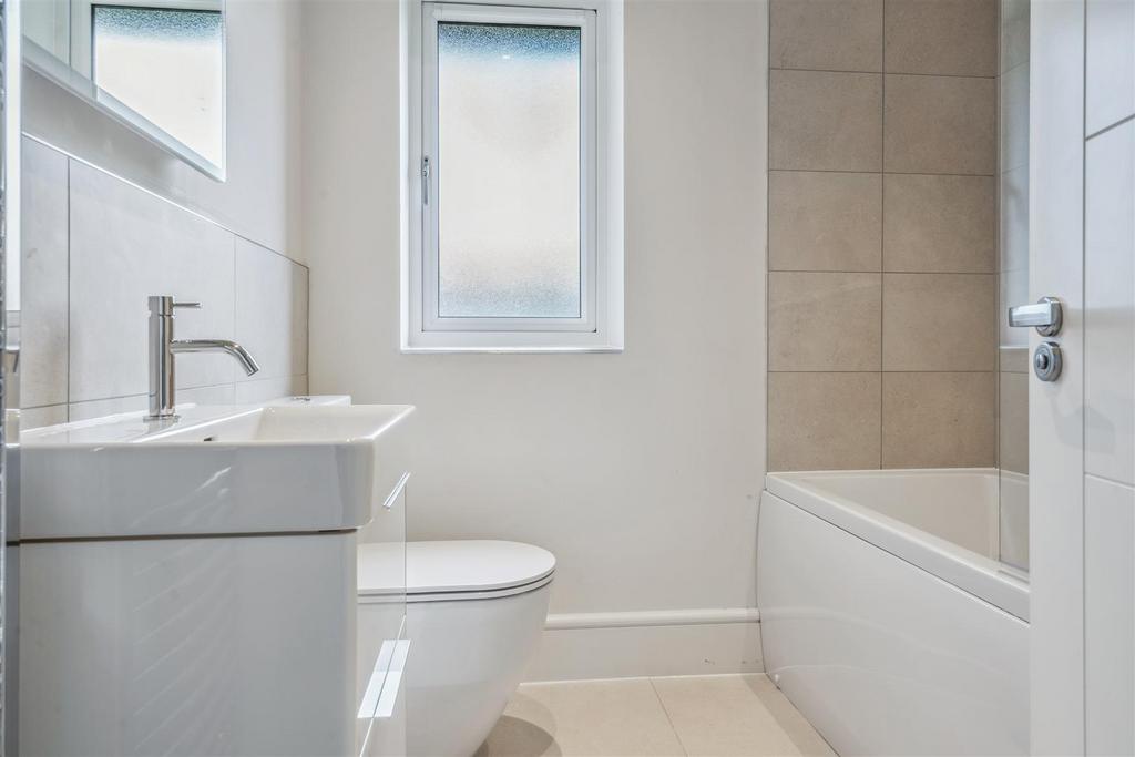 4 Hawthorn Close2.jpg