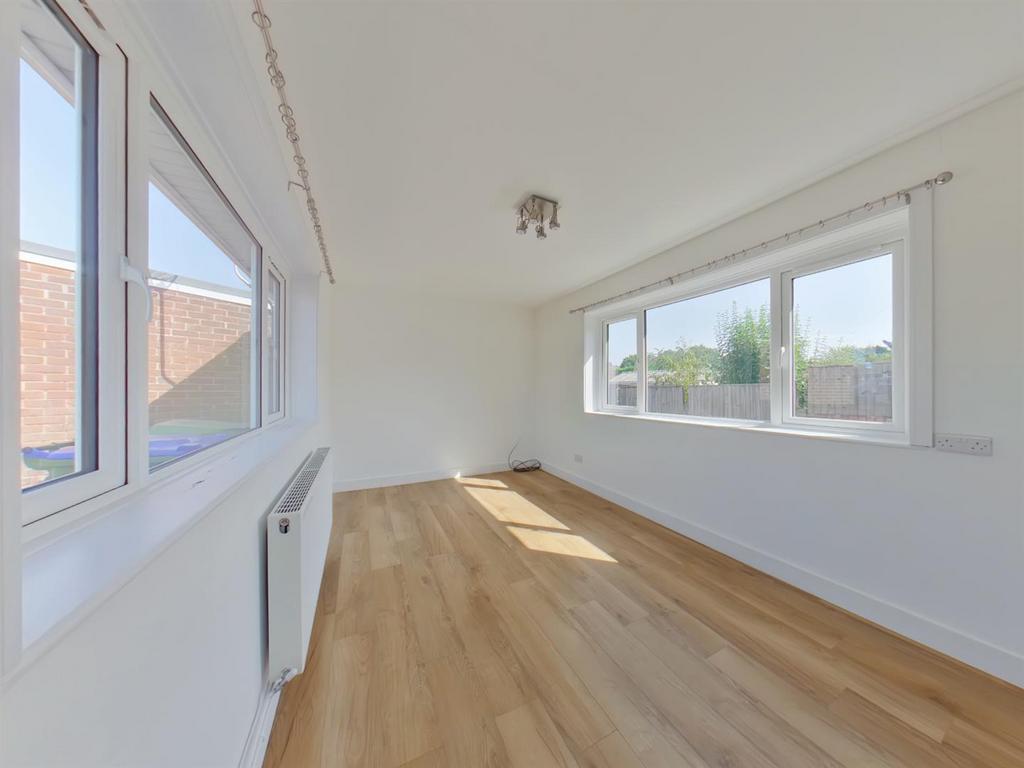 Dining Room / Bedroom 3