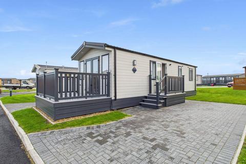 2 bedroom static caravan for sale, Bacton Norwich
