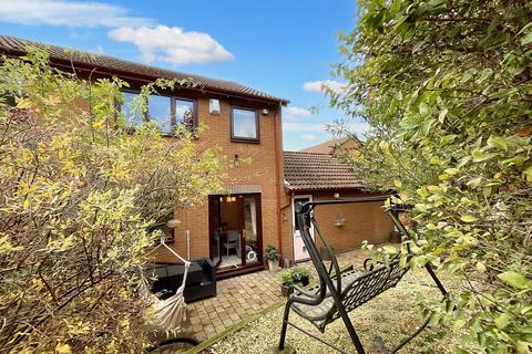 3 bedroom semi-detached house for sale, Kingsland Close, Stone, ST15