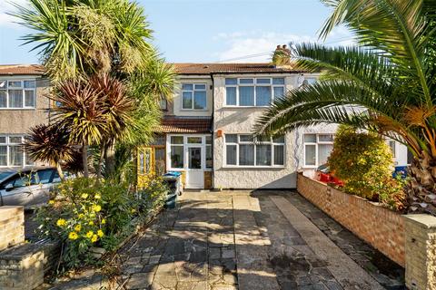 3 bedroom house for sale, Hazelwood Avenue, Morden SM4