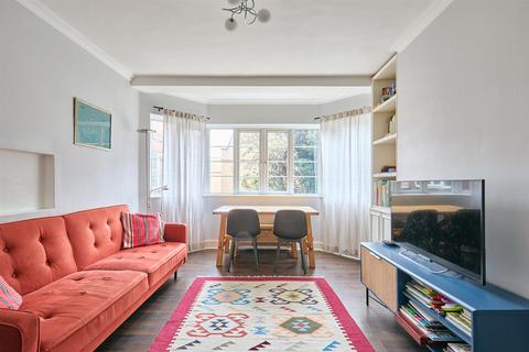 undefined, Chiswick Village, Chiswick, W4