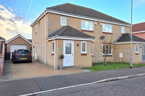 undefined, Kings Drive, Bradwell