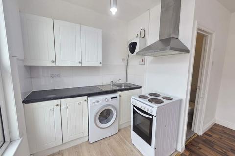 undefined, High Street, Thornton Heath, Surrey. CR7 8RY