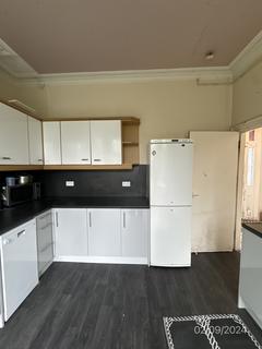 6 bedroom detached house to rent, Clun Terrace
