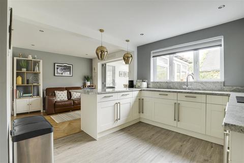undefined, Barn Close, Nottingham NG6