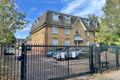 1 bedroom apartment for sale, Millstream Close, Palmers Green, N13